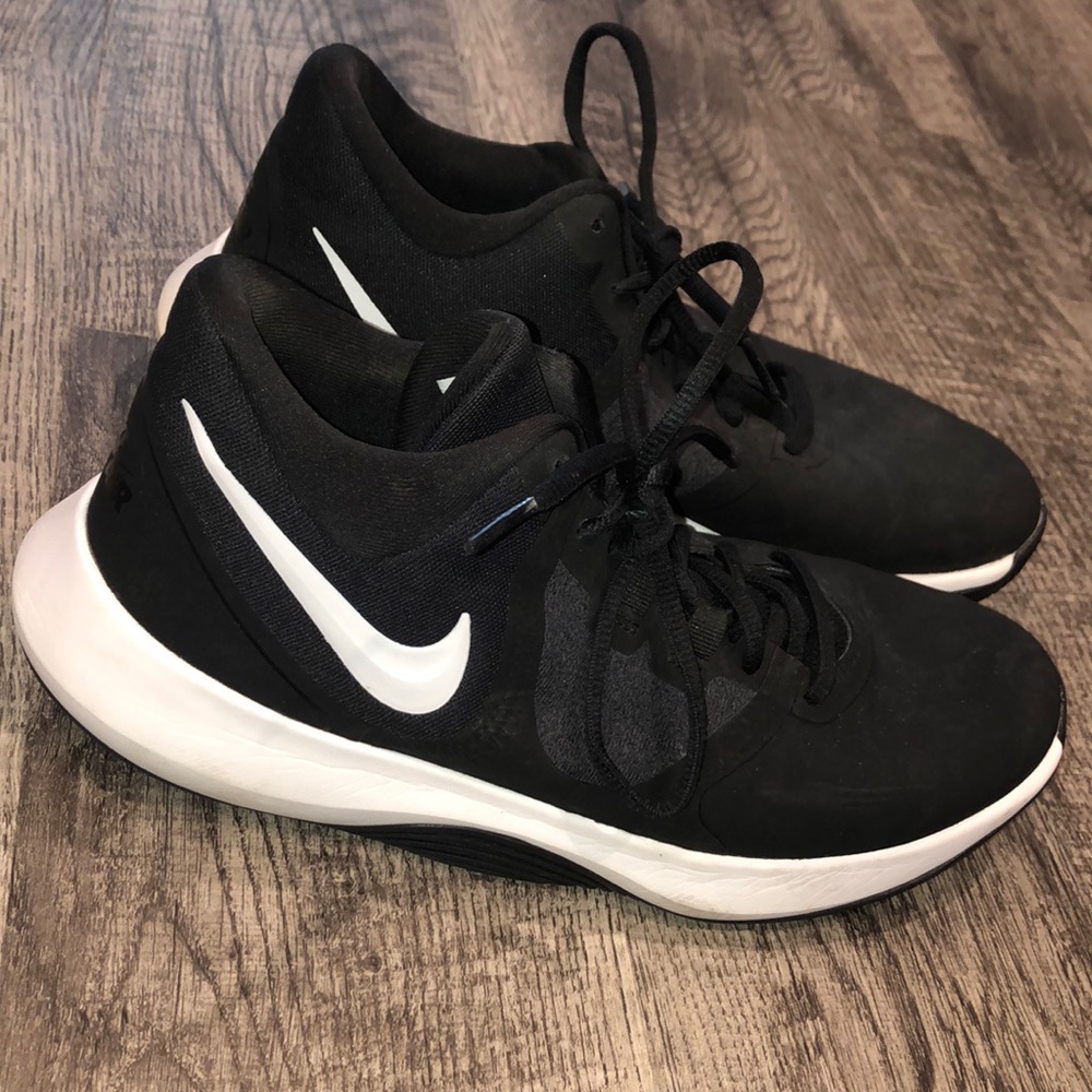 Basketball Nike shoes